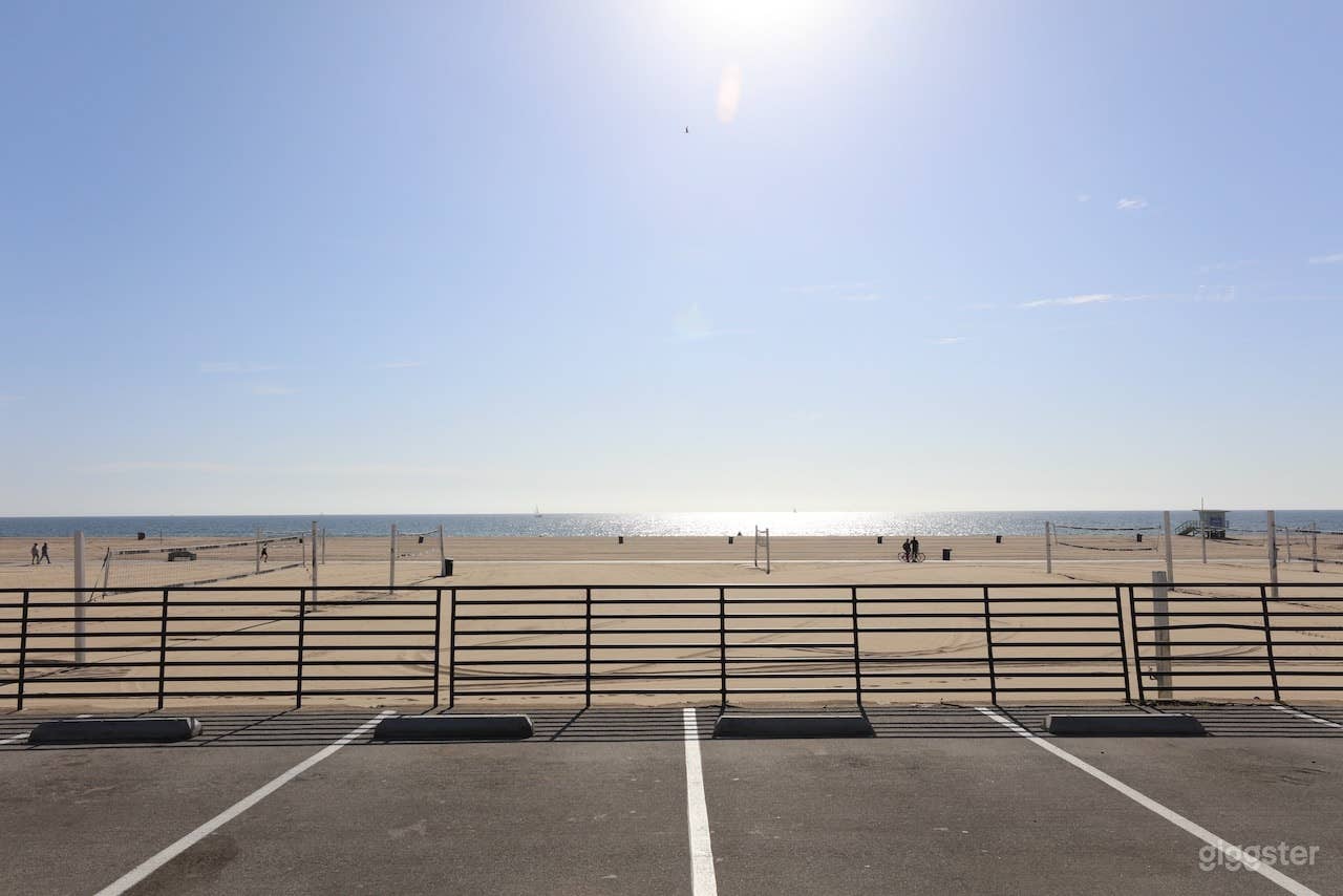 Will Rogers State Beach | Lifeguard Towers 17-18 Photo 3