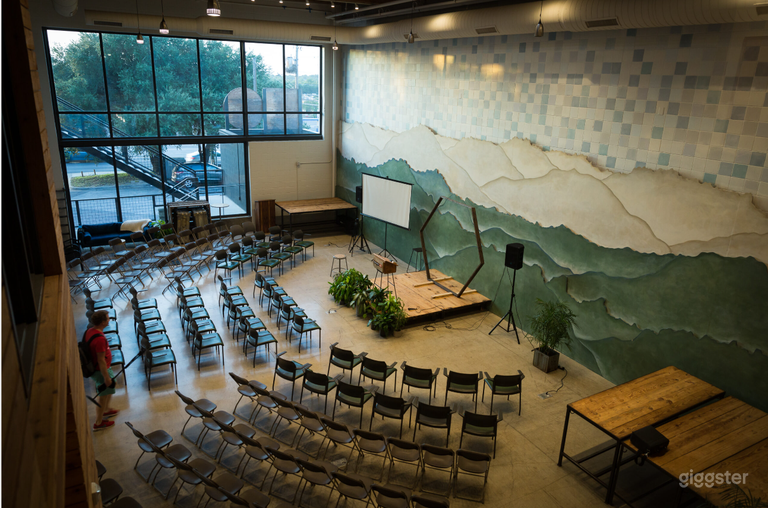   Soulful Space in Central Austin with Natural Light 