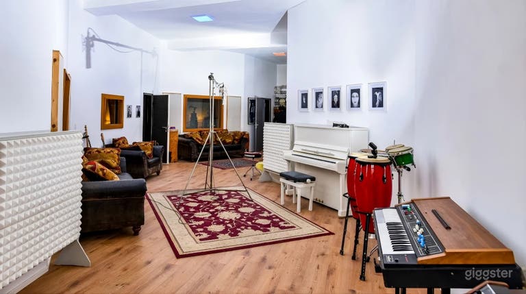  Berlin Recording Studio: 4 Räume, 2 Klaviere, Verstärker, Schlagzeug 