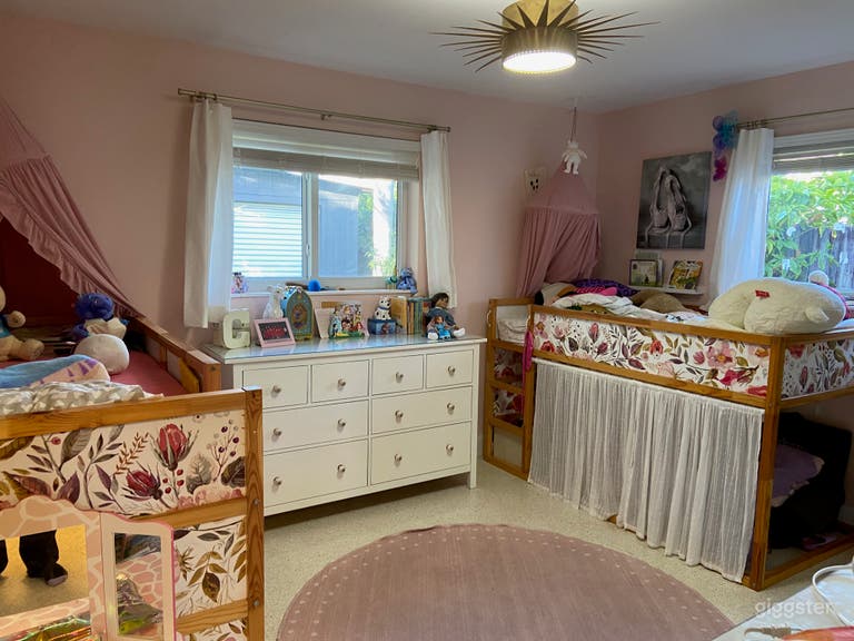  Mid-century Vibe Home with Open Concept Layout 