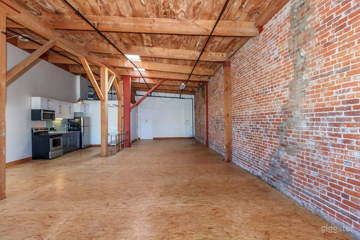 1200 SQFT Loft 311 Photo 1