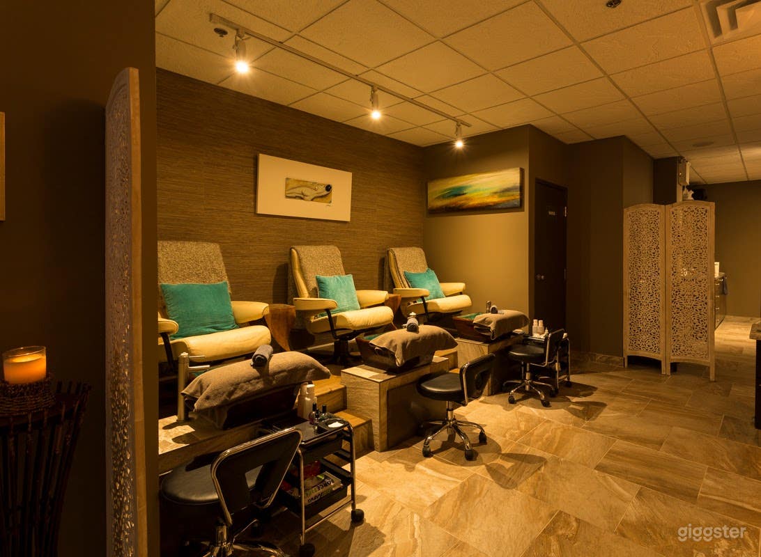 A Unique and Trendy Salon and Spa in Downtown Ottawa Photo 1
