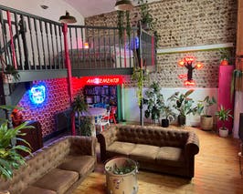  Neon Jungle - Warehouse Style Apartment 