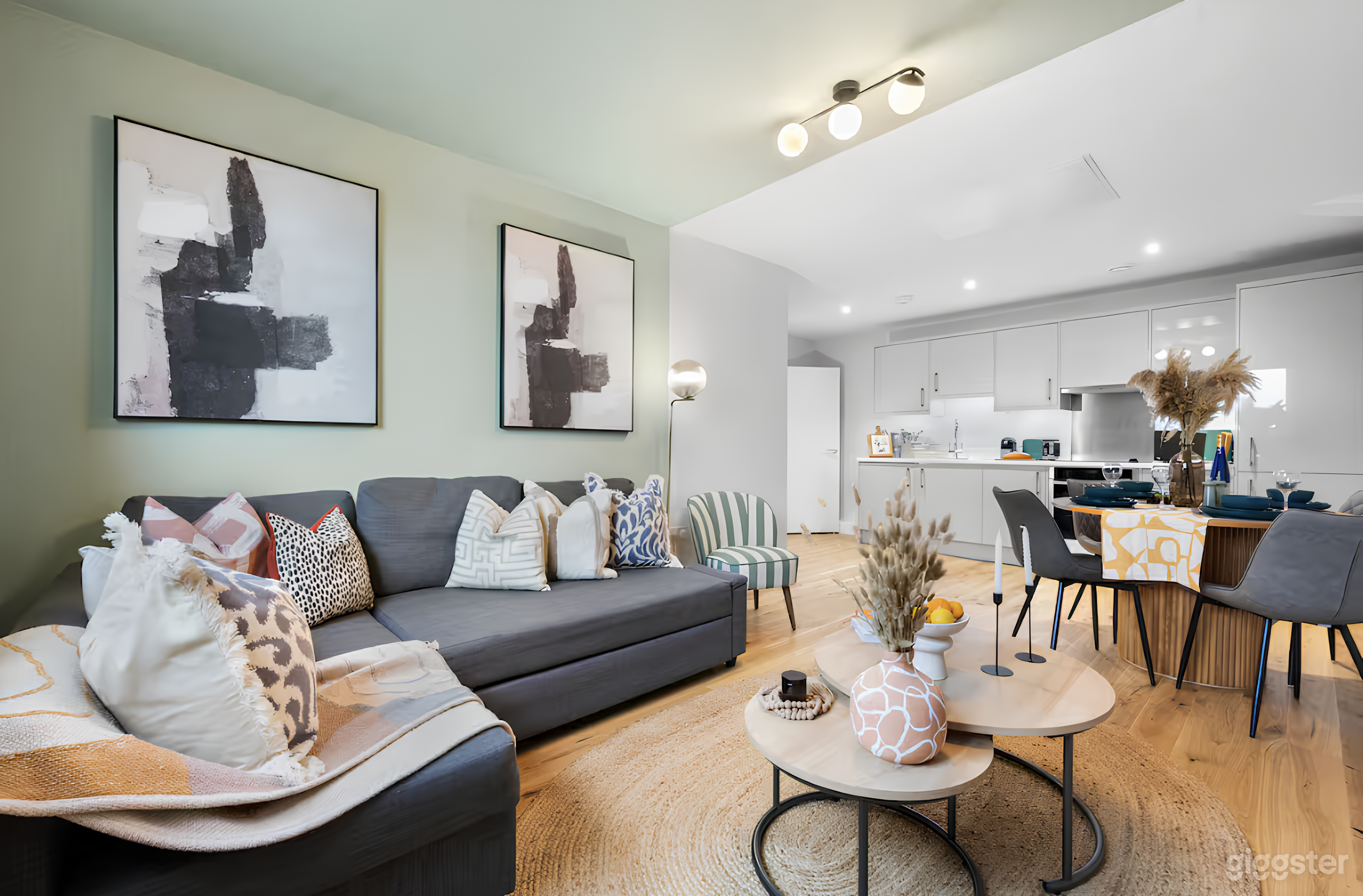 Bellevue Heights Photo 2