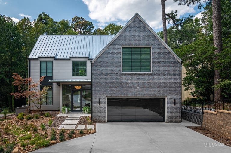  Modern Buckhead Architectural Retreat w/ Pool & Spa 