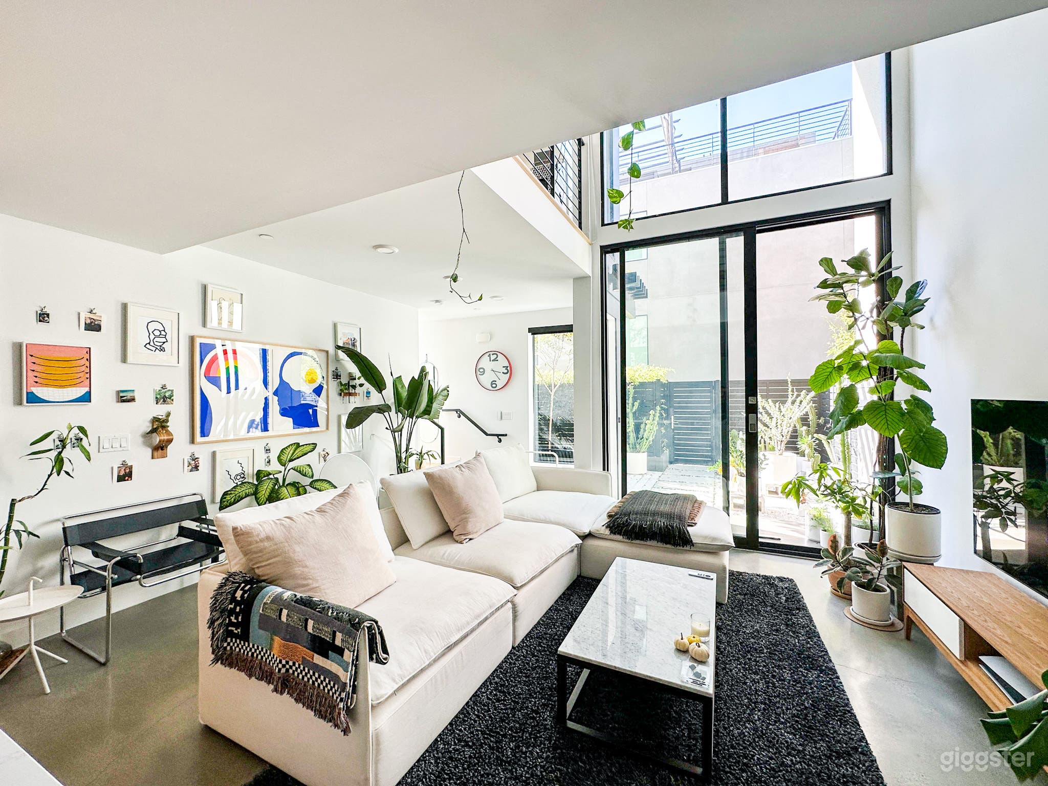 Contemporary Scandinavian Echo Park Townhome Photo 1