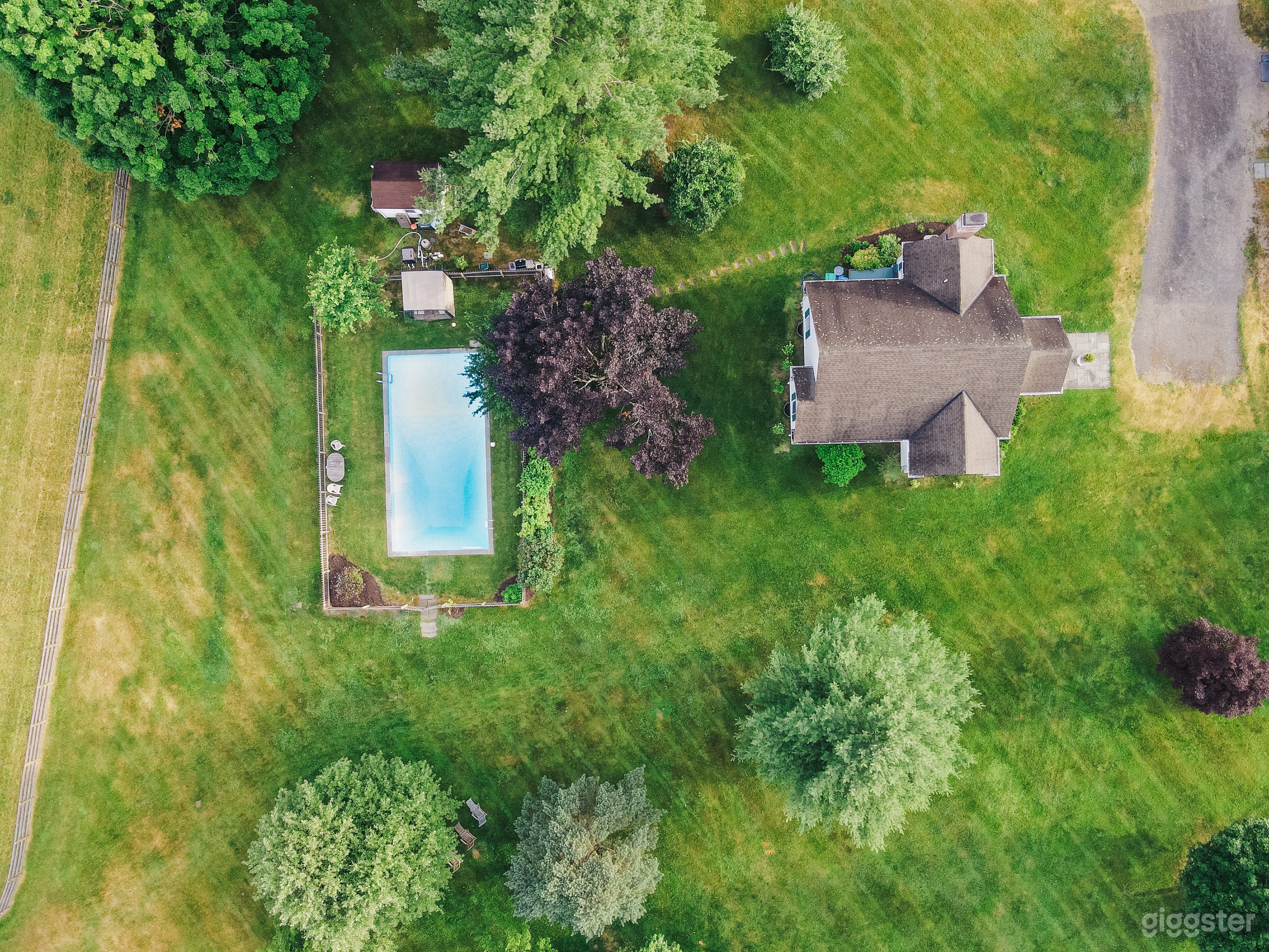 Cottage in Equestrian Estate Photo 2