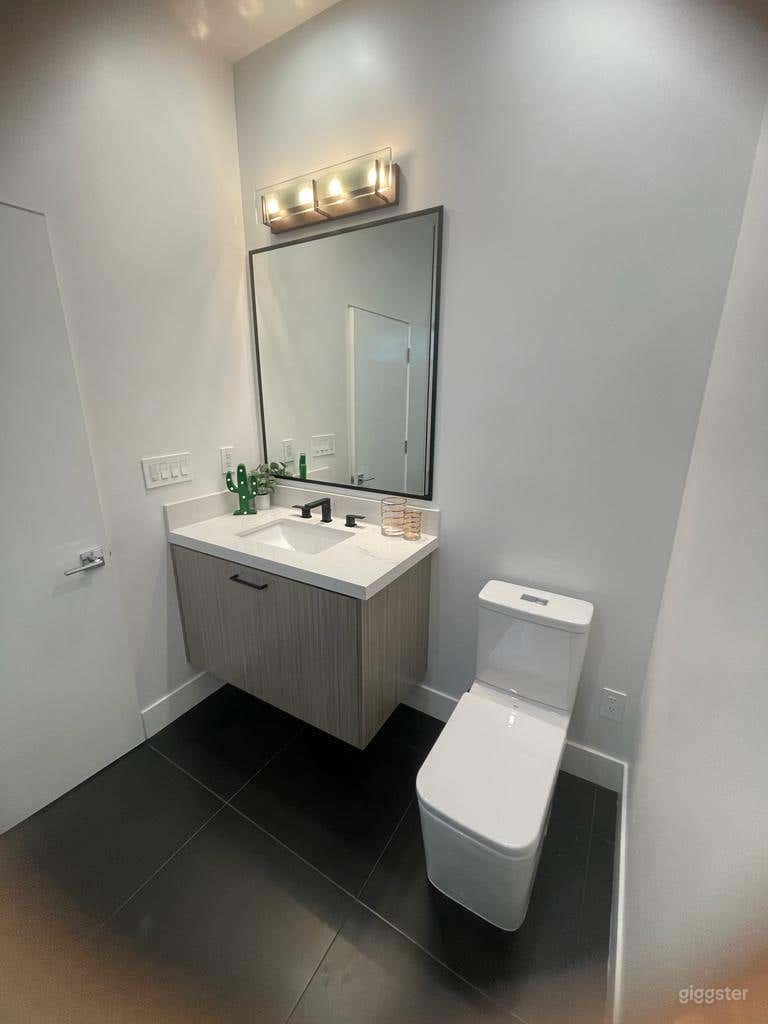 New Home in Sherman Oaks available for production  Photo 4