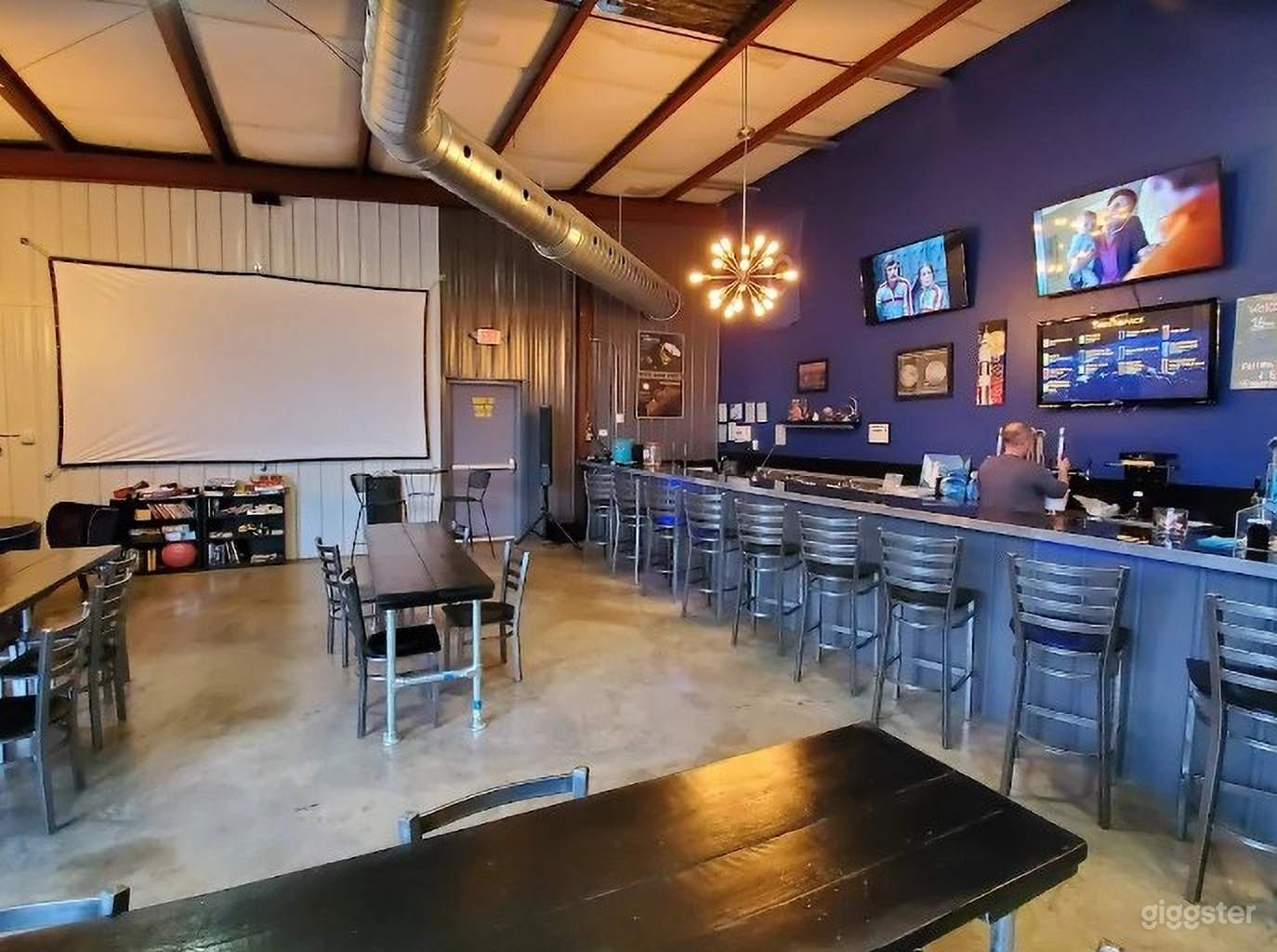 Sci-fi Themed Taproom Photo 3