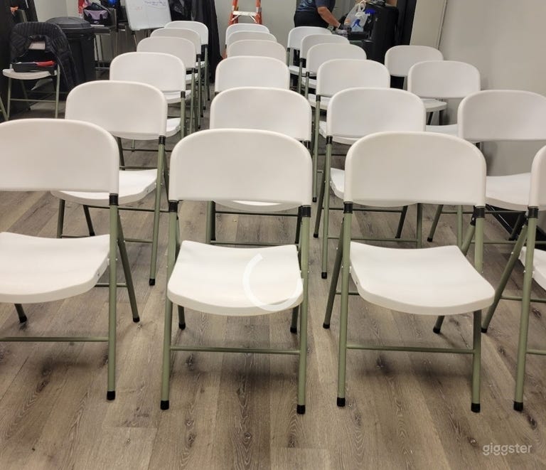  Intimate, Creative, Cozy and Multi-use space 