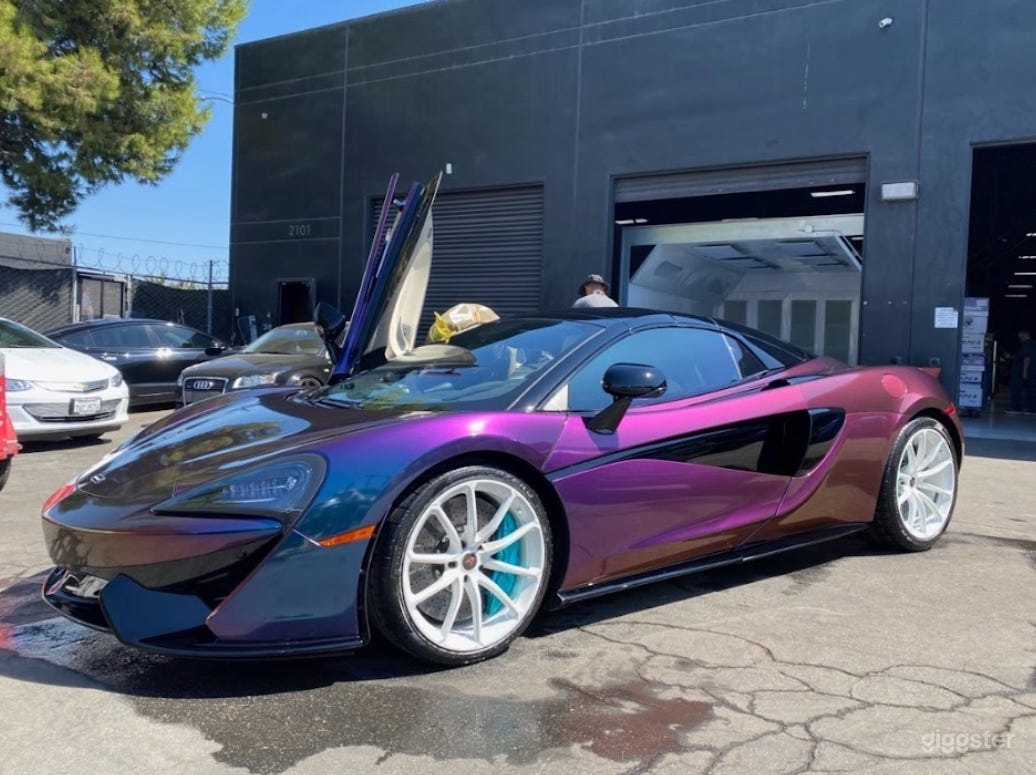 76,049 2018 McLaren Spider  Photo 3