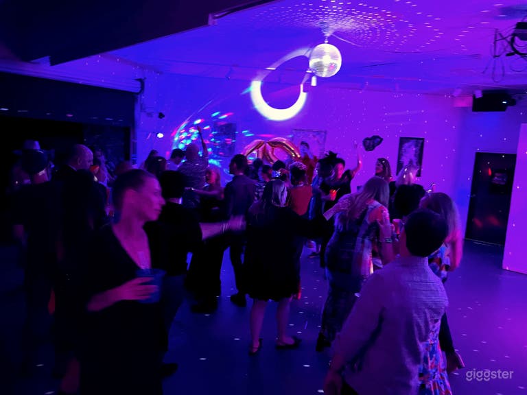  Spacious Dual-Venue for Events and Productions 