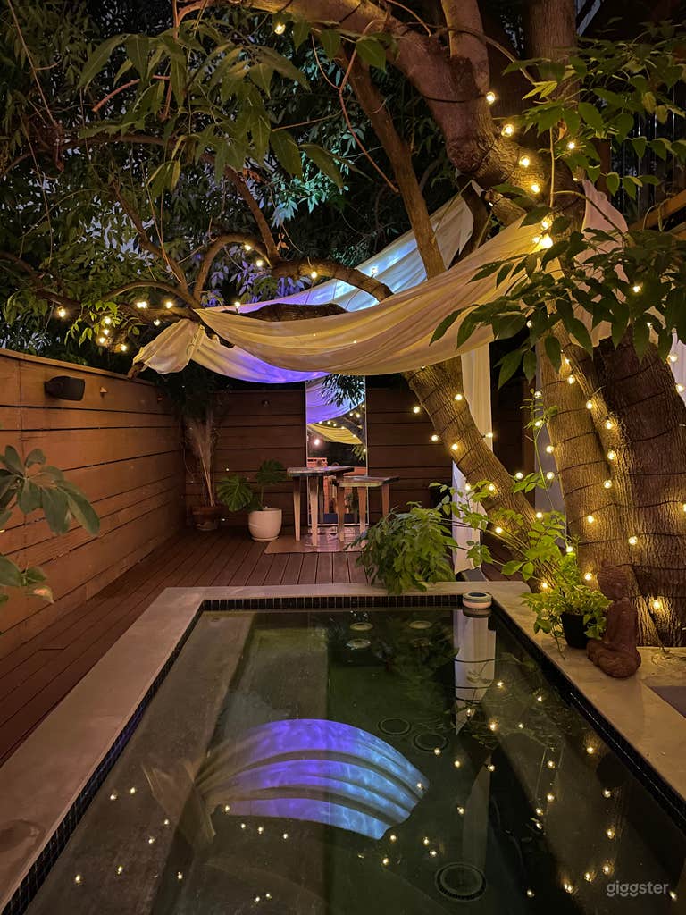  Mid-Century Treehouse 