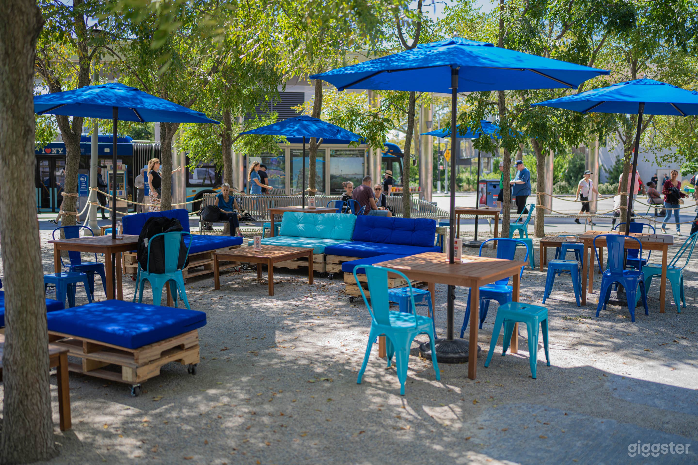 Gorgeous Outdoor Bar/Restaurant/Lounge in NYC FiDi Photo 1