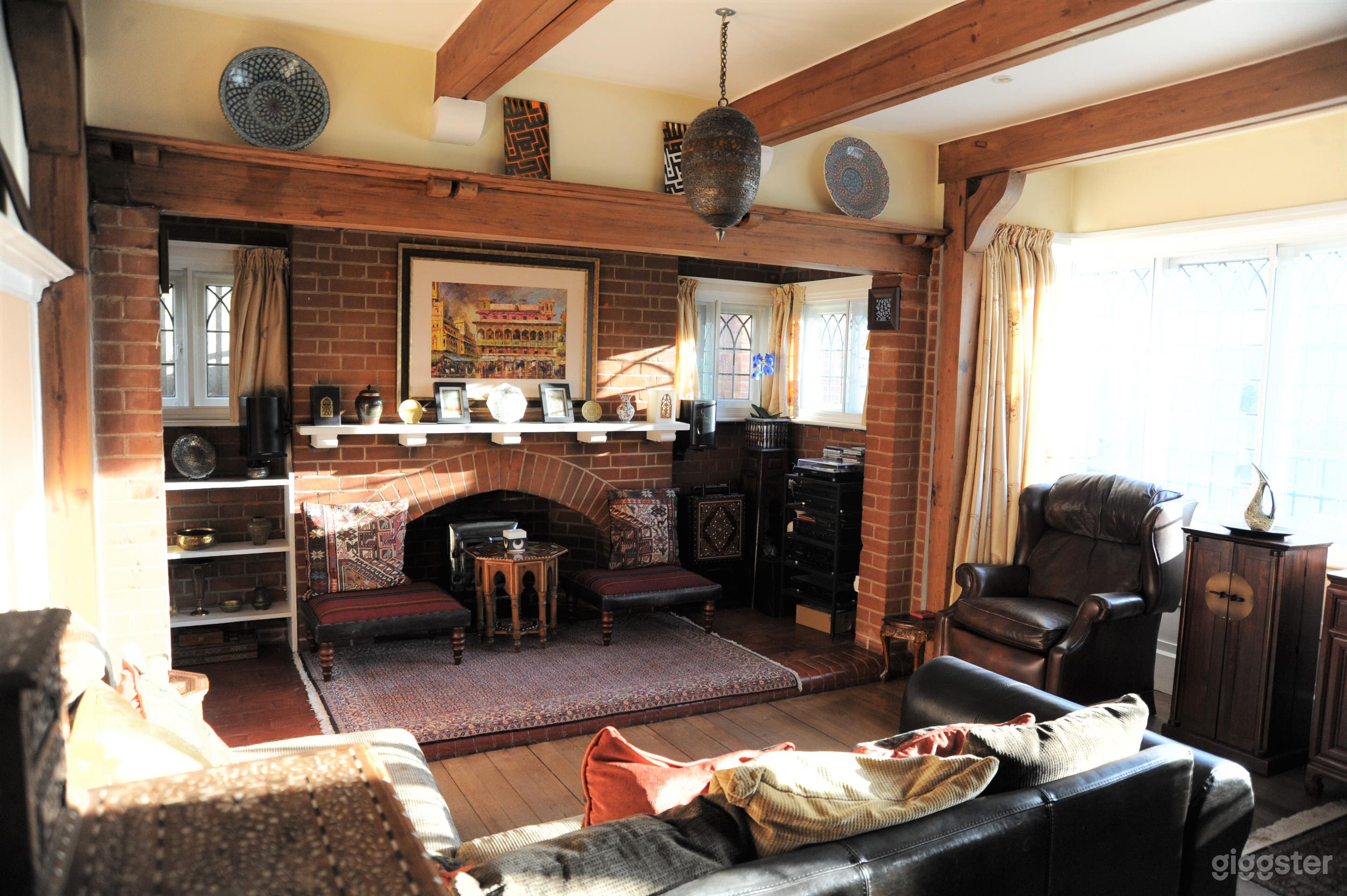 Moorish Lounge - fireplace