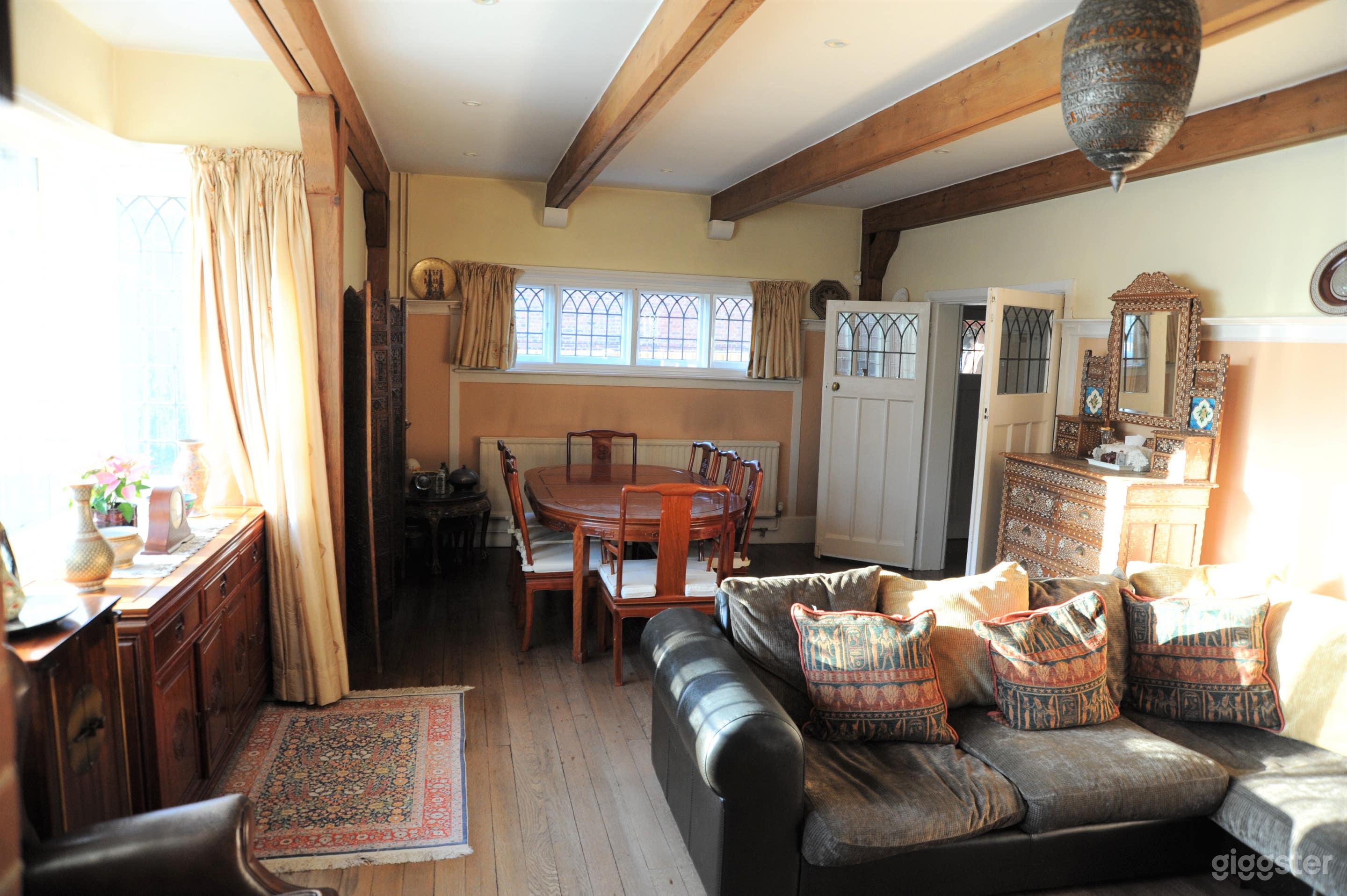 Moorish Lounge - full view