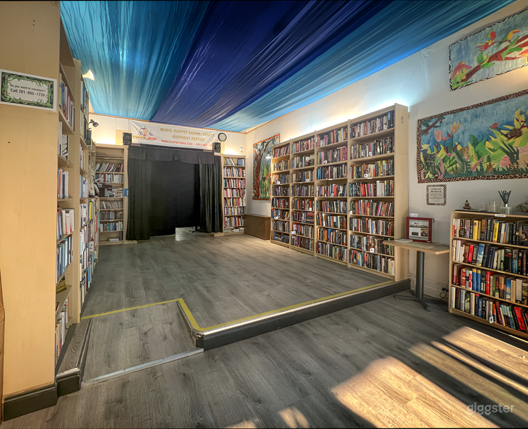  Flexible Downtown Community Space 