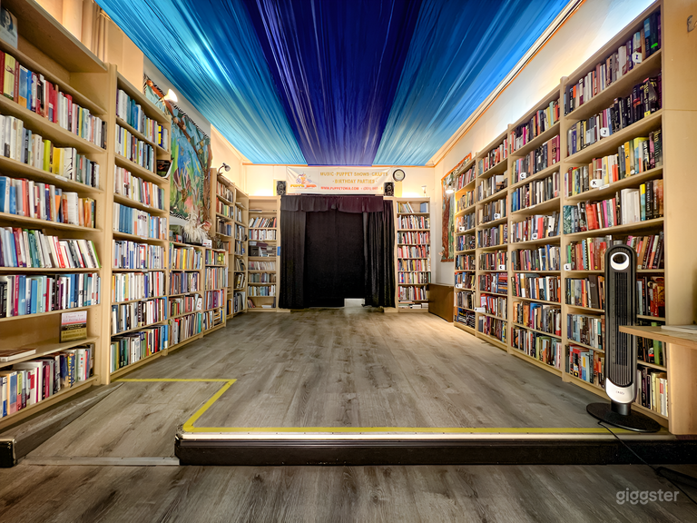  Flexible Downtown Community Space 