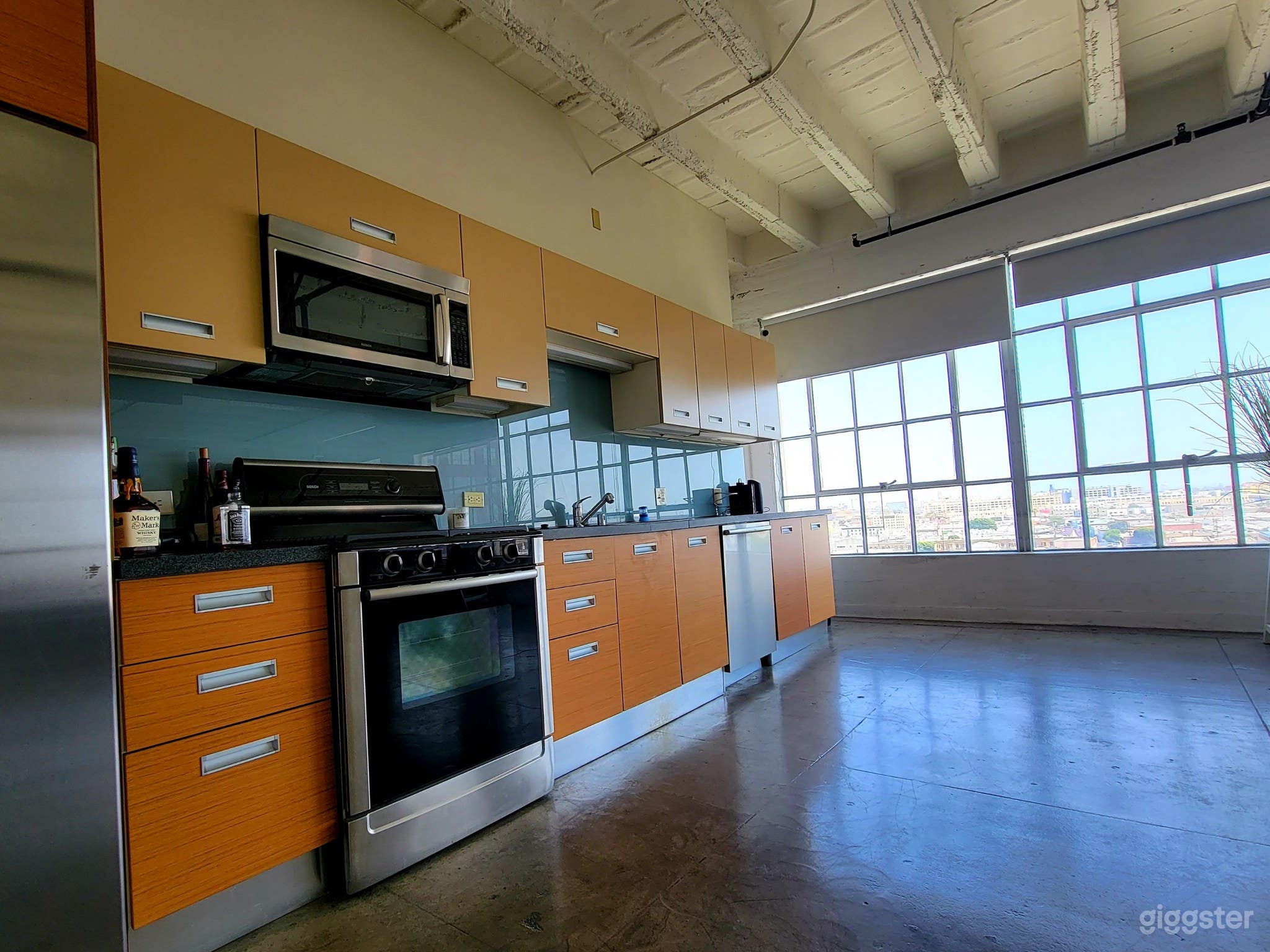 Loft Overlooking Downtown LA Photo 4