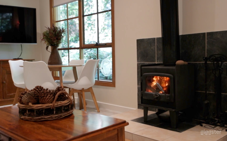 BROOK COTTAGE Photo 2