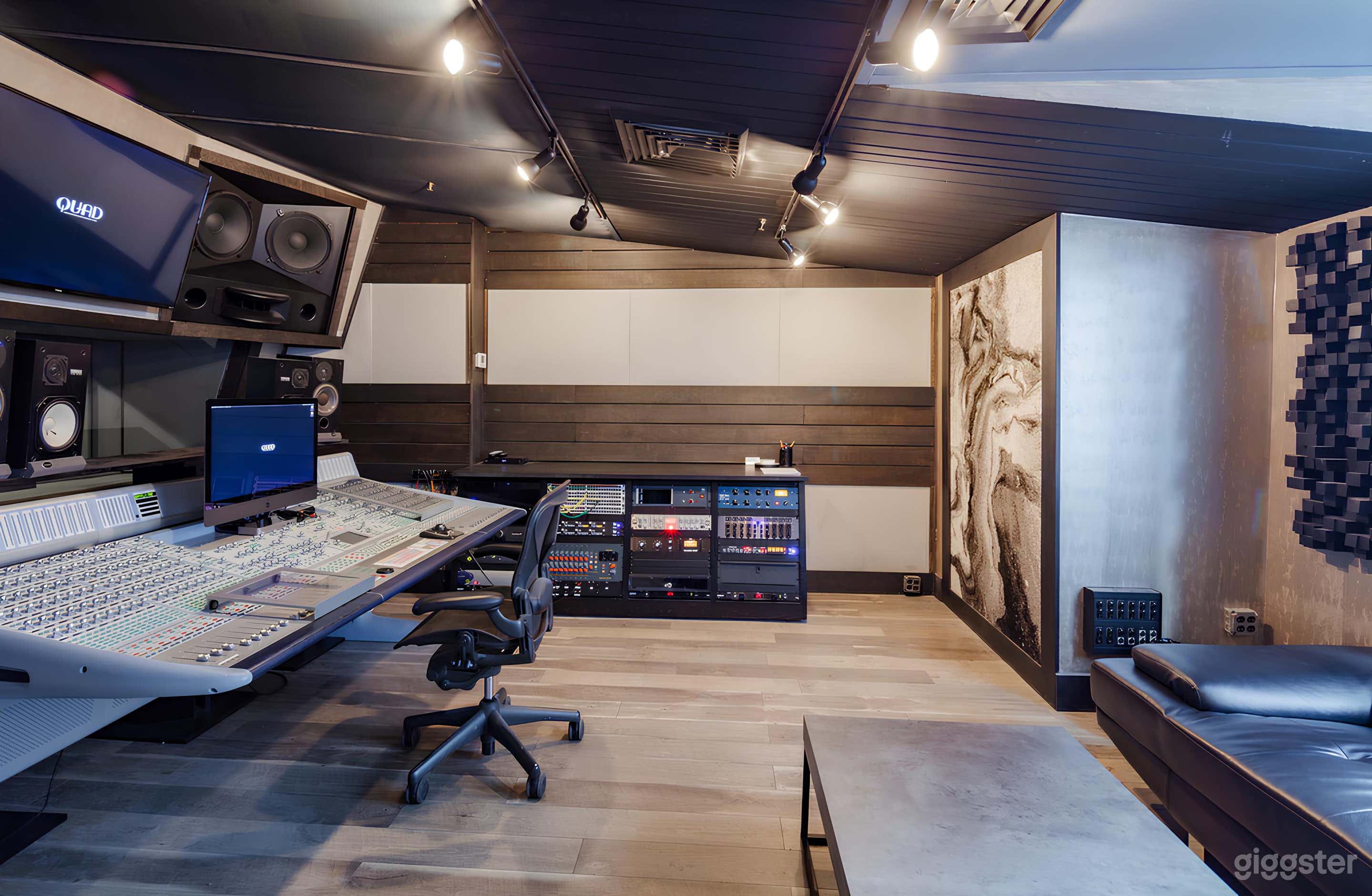 Legendary Recording Studio Q4 in Midtown Photo 1