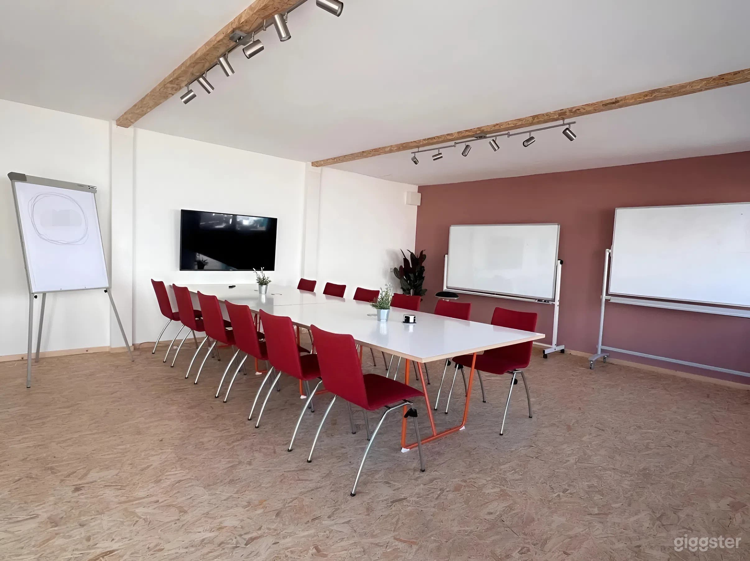 CUBE M | Kreativer Container Meeting- & Workshop-Raum Foto 1