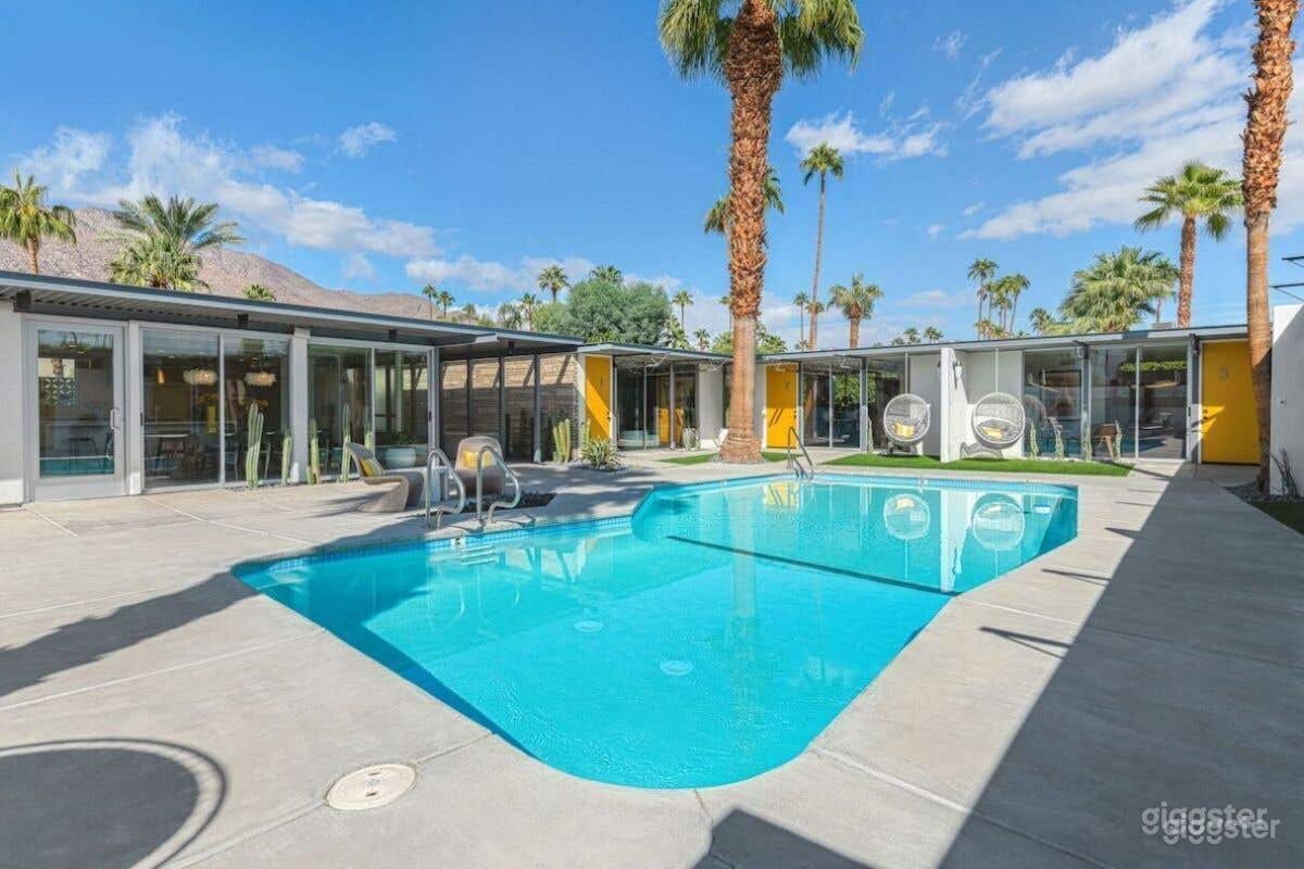 Luxury Hotel Outdoor Pool Photo 3