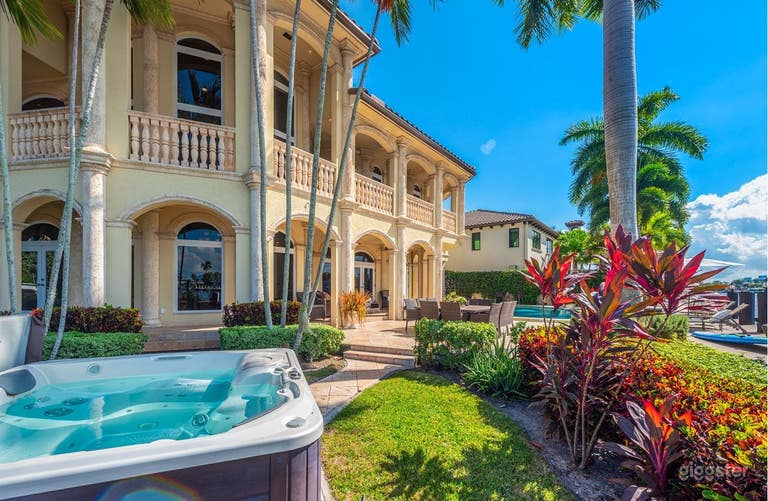  Infinity Pool With Wrap-Around Terrace, Sunset View 