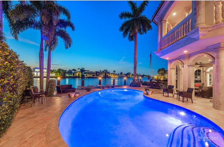  Infinity Pool With Wrap-Around Terrace, Sunset View 