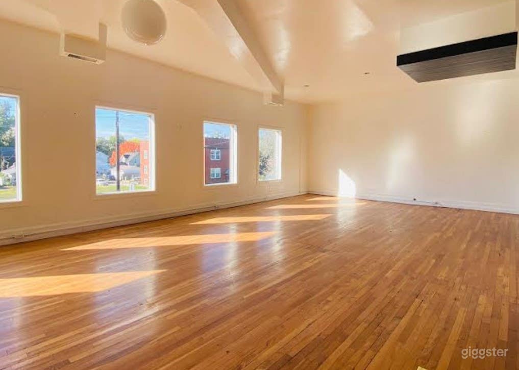 Bright and Lively Event Space in Des Moines Photo 1