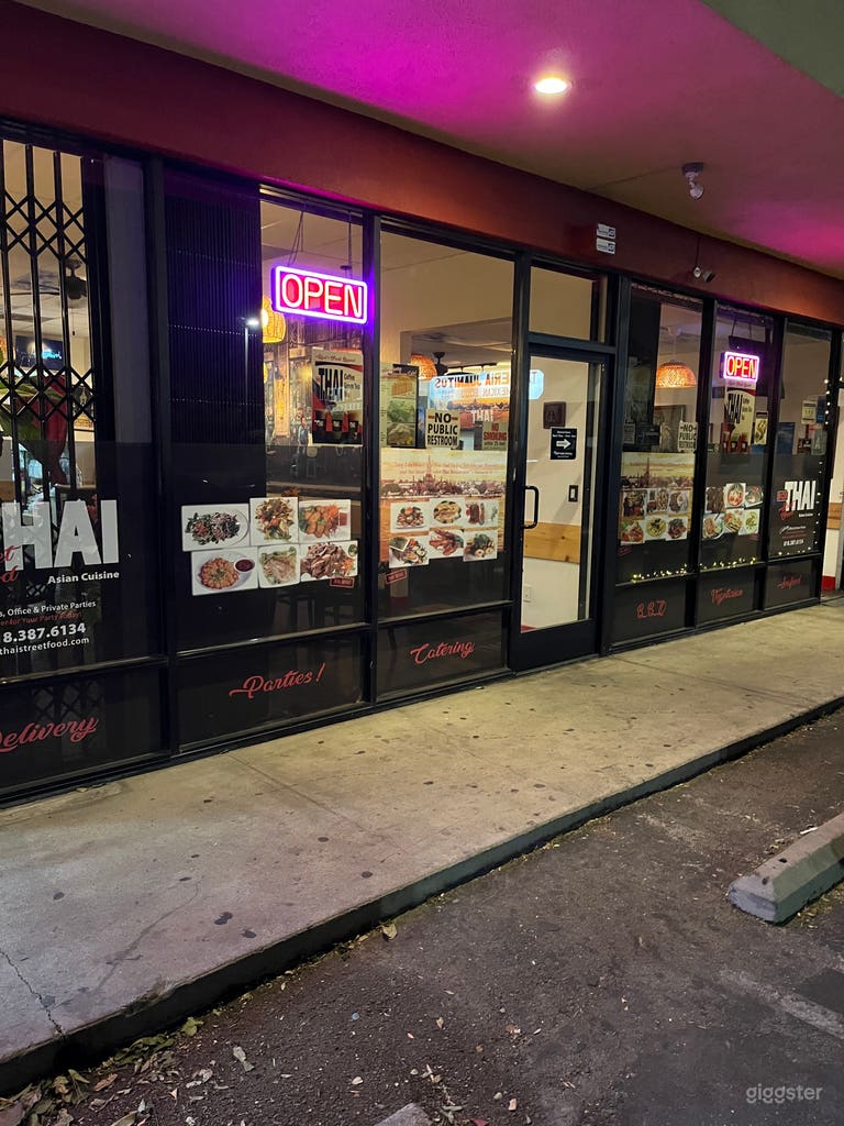  Restaurant with Thai Murals 