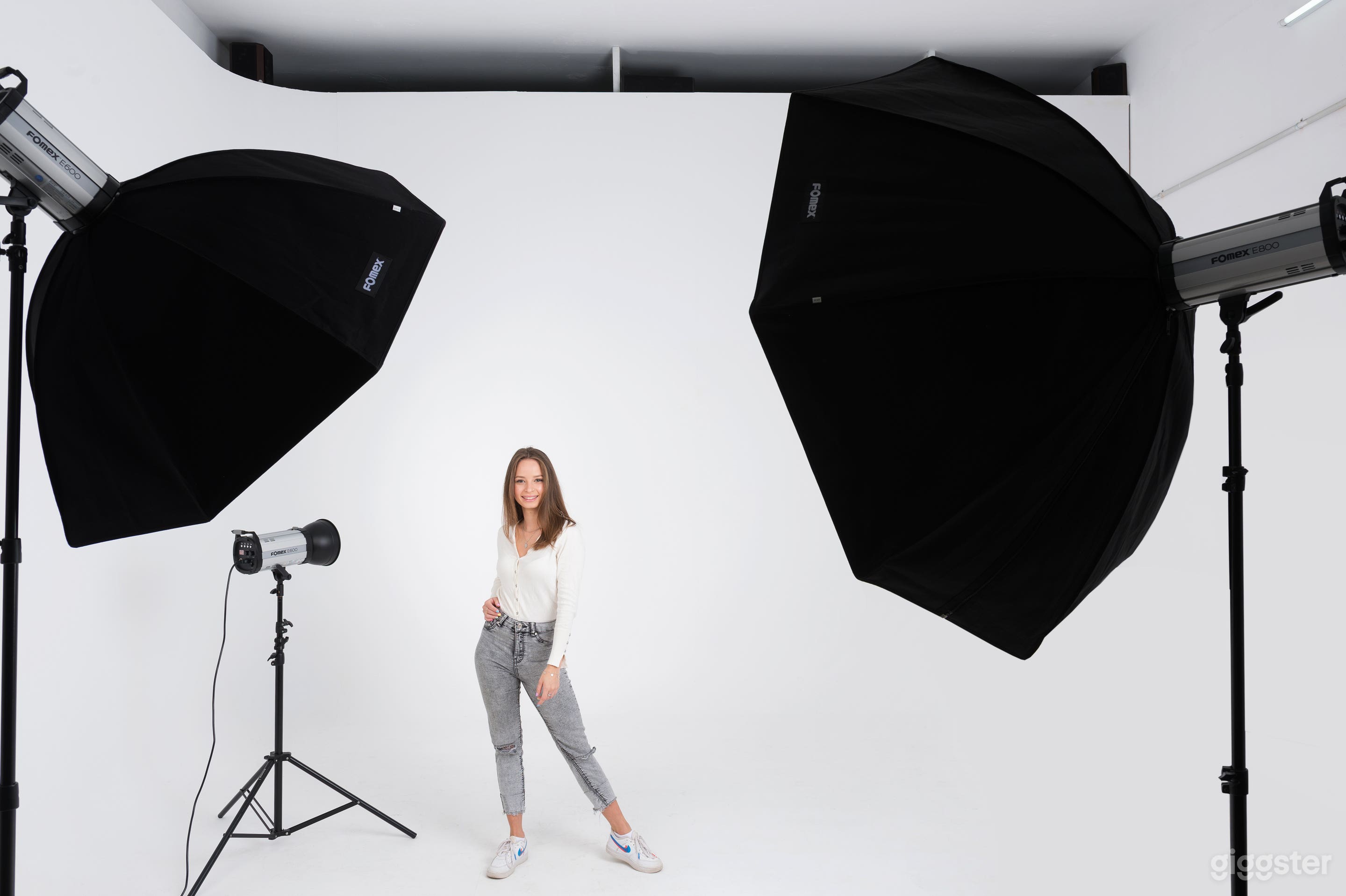 Estudio Fotográfico Ideal para pequeñas, medianas producciones y más... Foto 3