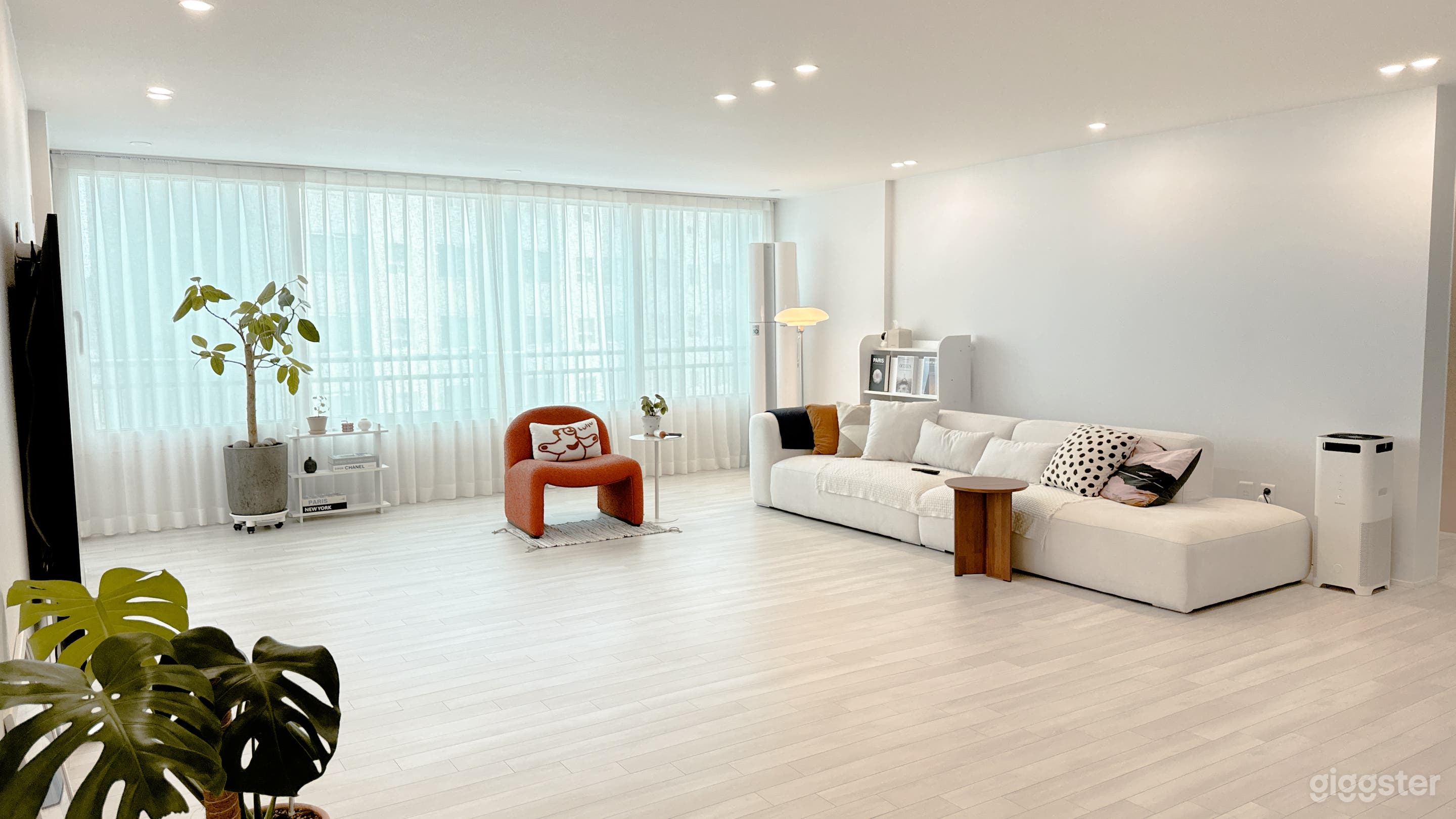 Modern & cozy warm home Apartment Photo 1