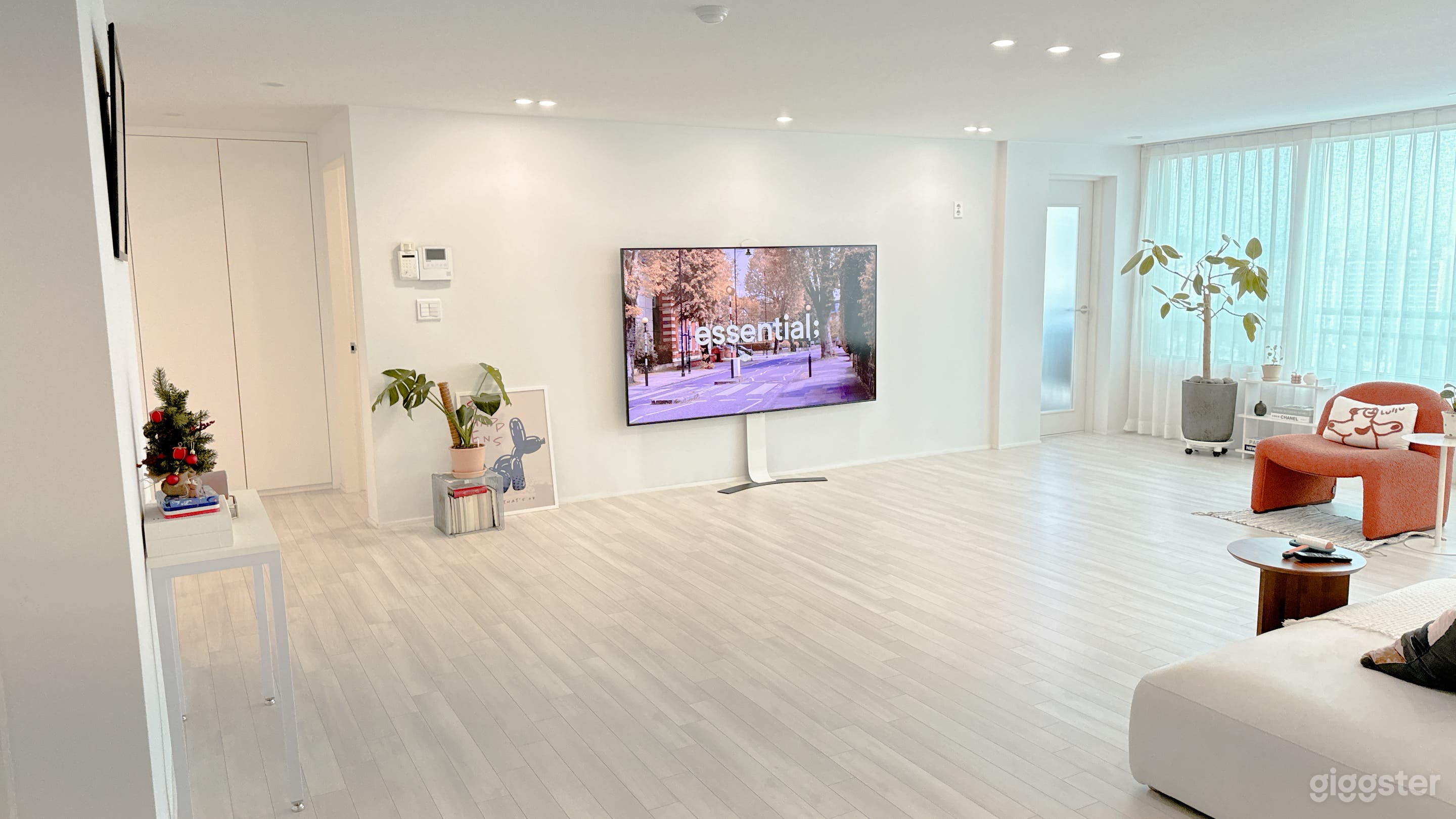 Modern & cozy warm home Apartment Photo 3