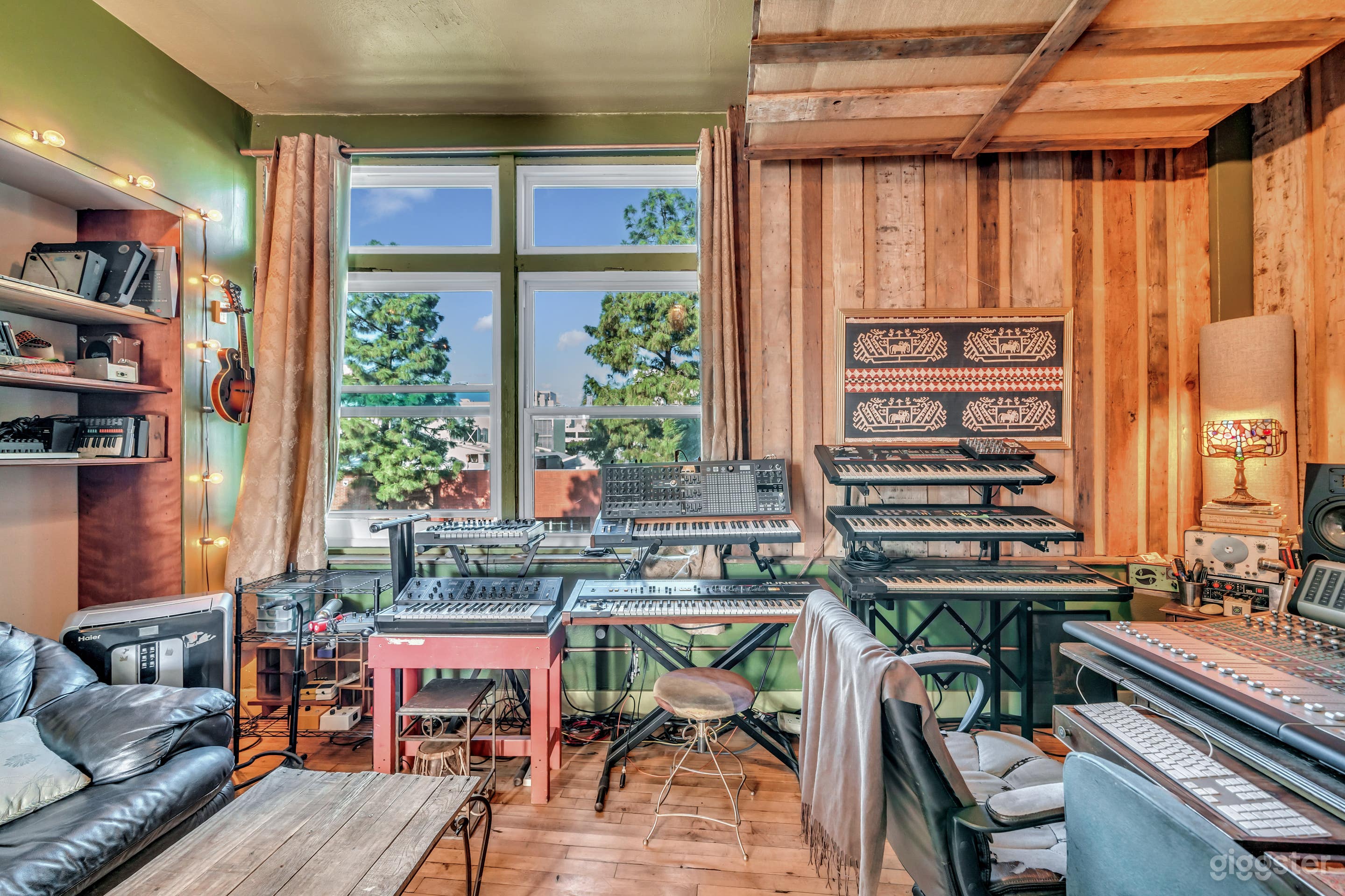 LA STUDIO &amp; EVENT VENUE: 1940's MUSIC ROOTS Photo 4