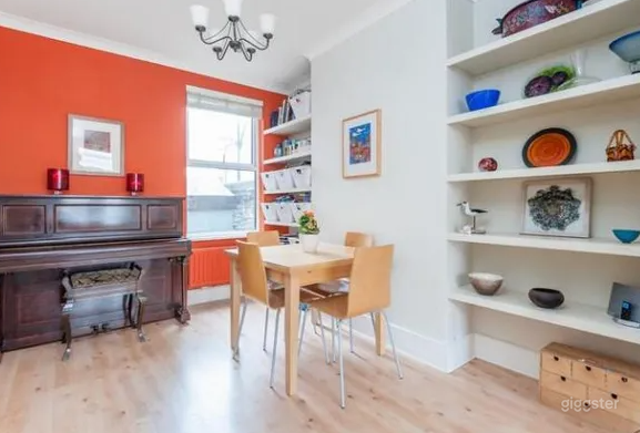 Spacious and Quite Home Photo 2