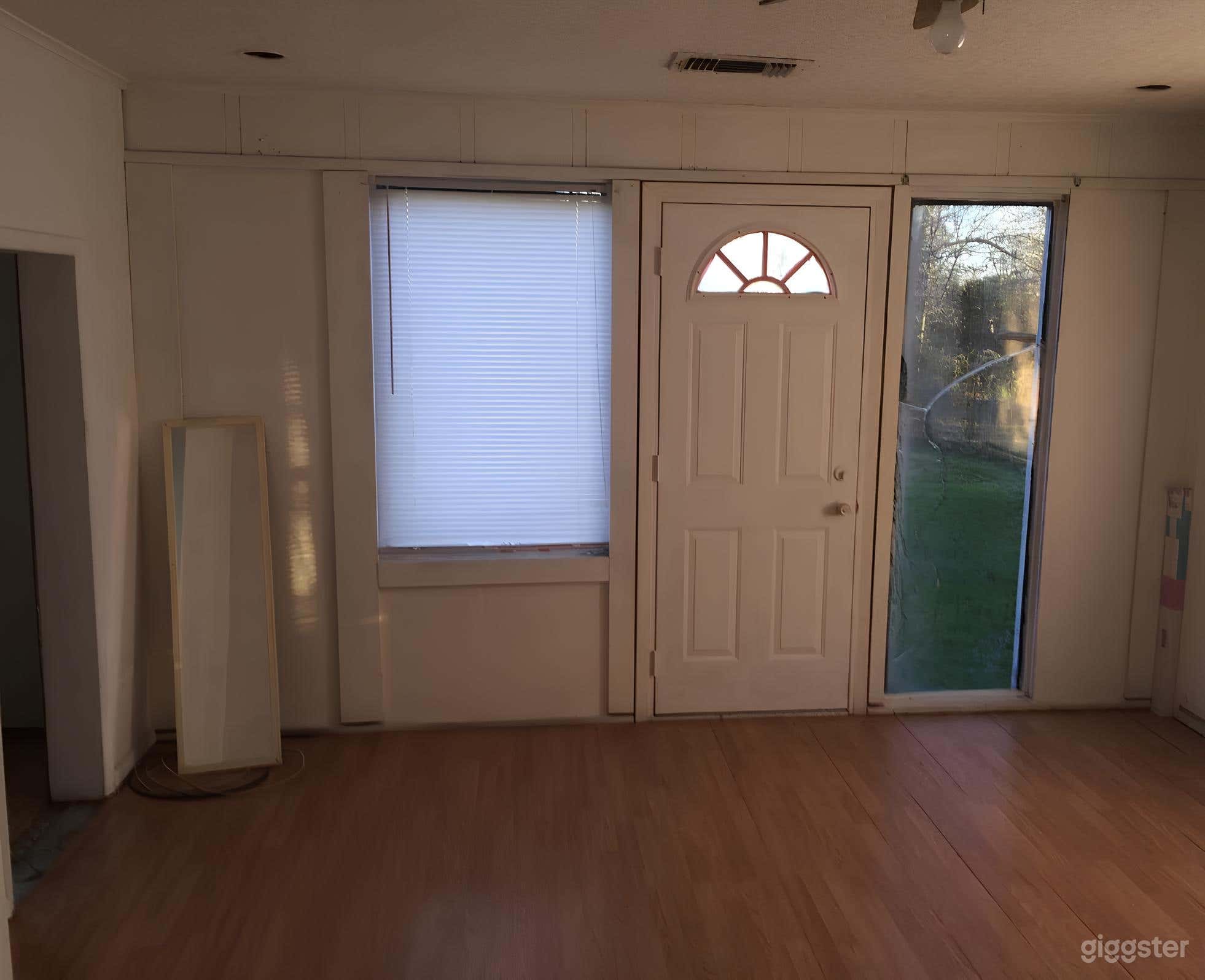 3BR Pretty Lakehouse, For Production and Event! Photo 2