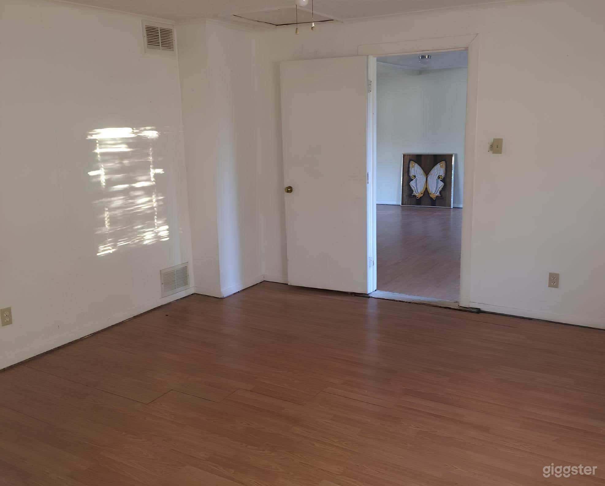 3BR Pretty Lakehouse, For Production and Event! Photo 3