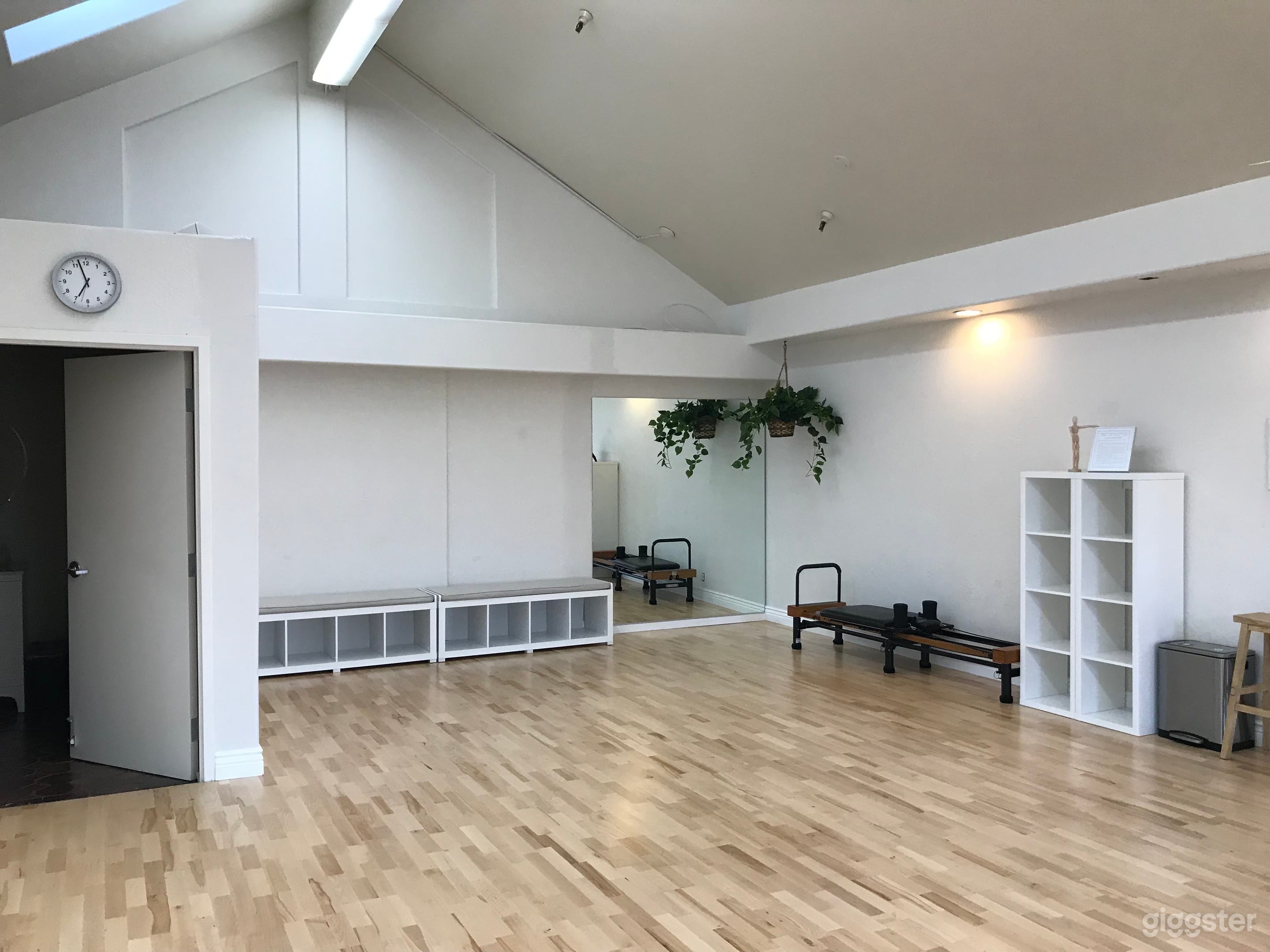 Side view second studio space (989 Fremont)
