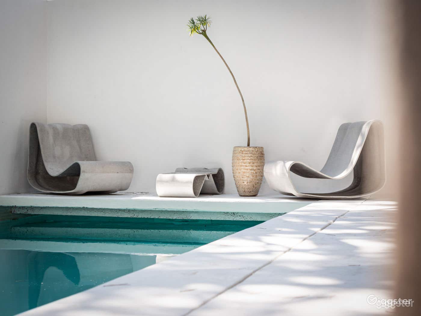 VENICE CANAL HOME WITH HIGH-END INTERIORS/POOL Photo 1