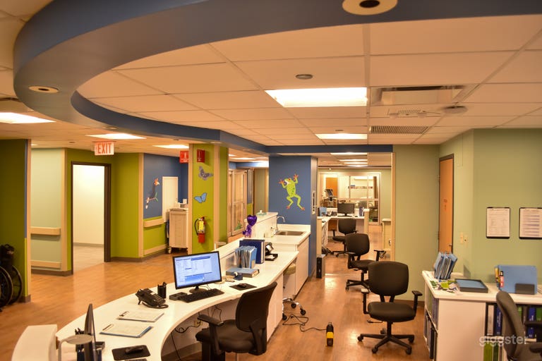  Classic Hospital 20 Mins from Downtown 