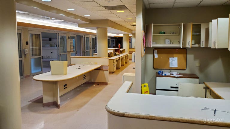  Classic Hospital 20 Mins from Downtown 