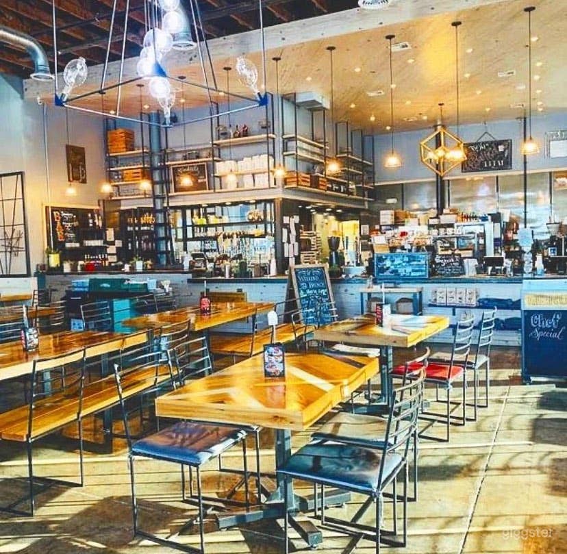 Coffeehouse with Bar &amp; Kitchen in Dallas City Photo 4