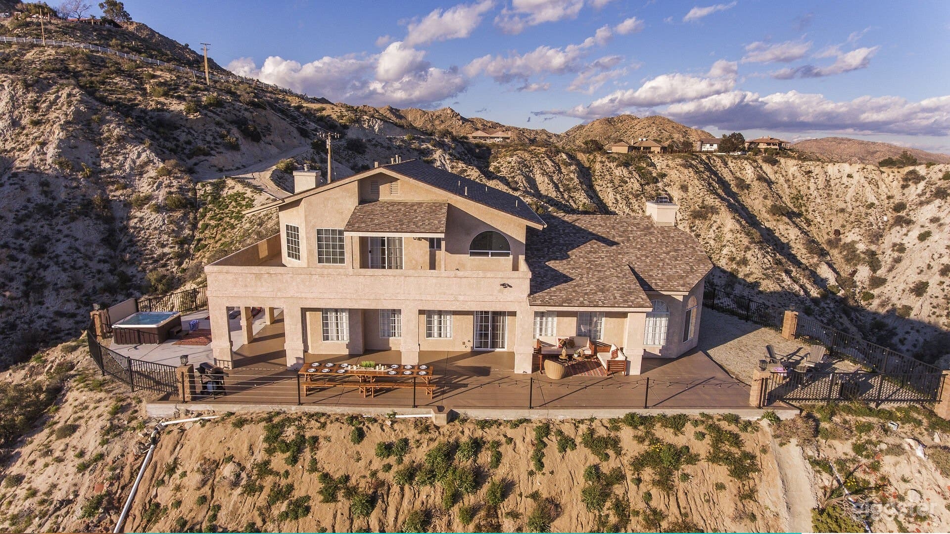 Summit House Photo 1