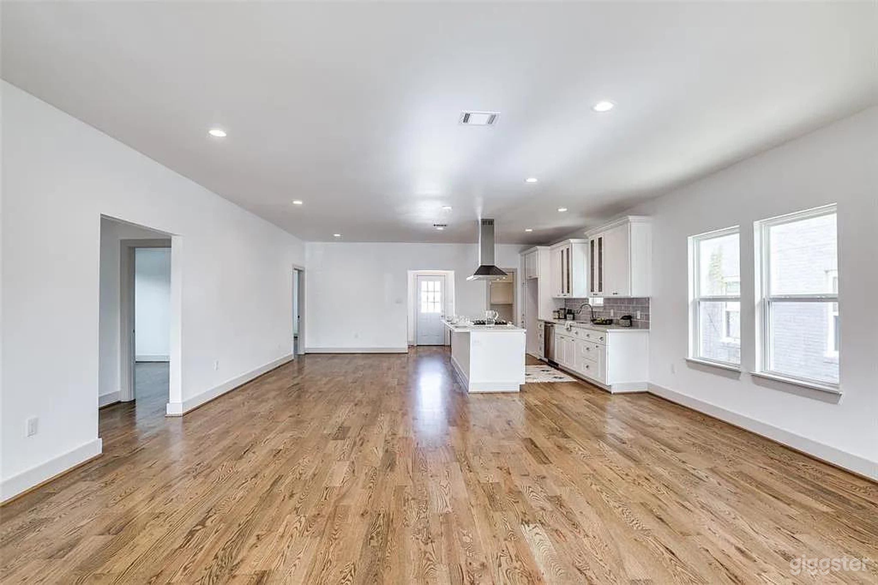 Bright East End Modern Farmhouse | Events + Content Shoots Photo 3