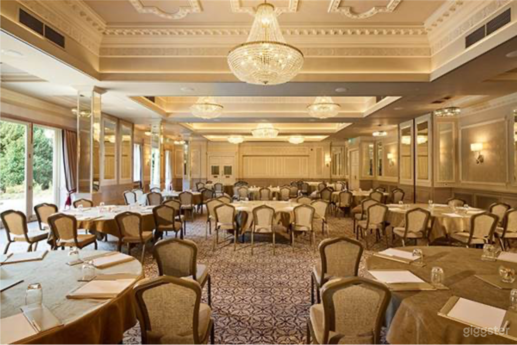 BRIDGEMAN SELWIN ROOM  Photo 1