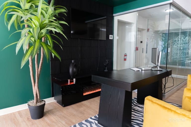  Modern Executive Office Set for Photo & Video 