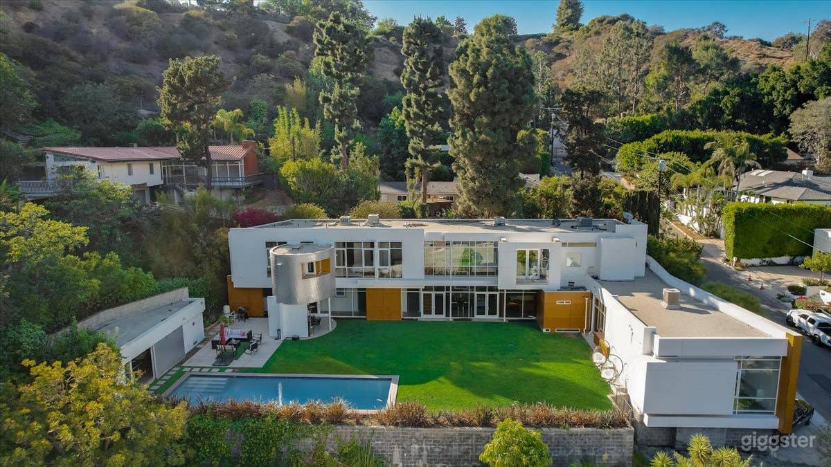 The Beverly Luxe Retreat Photo 1