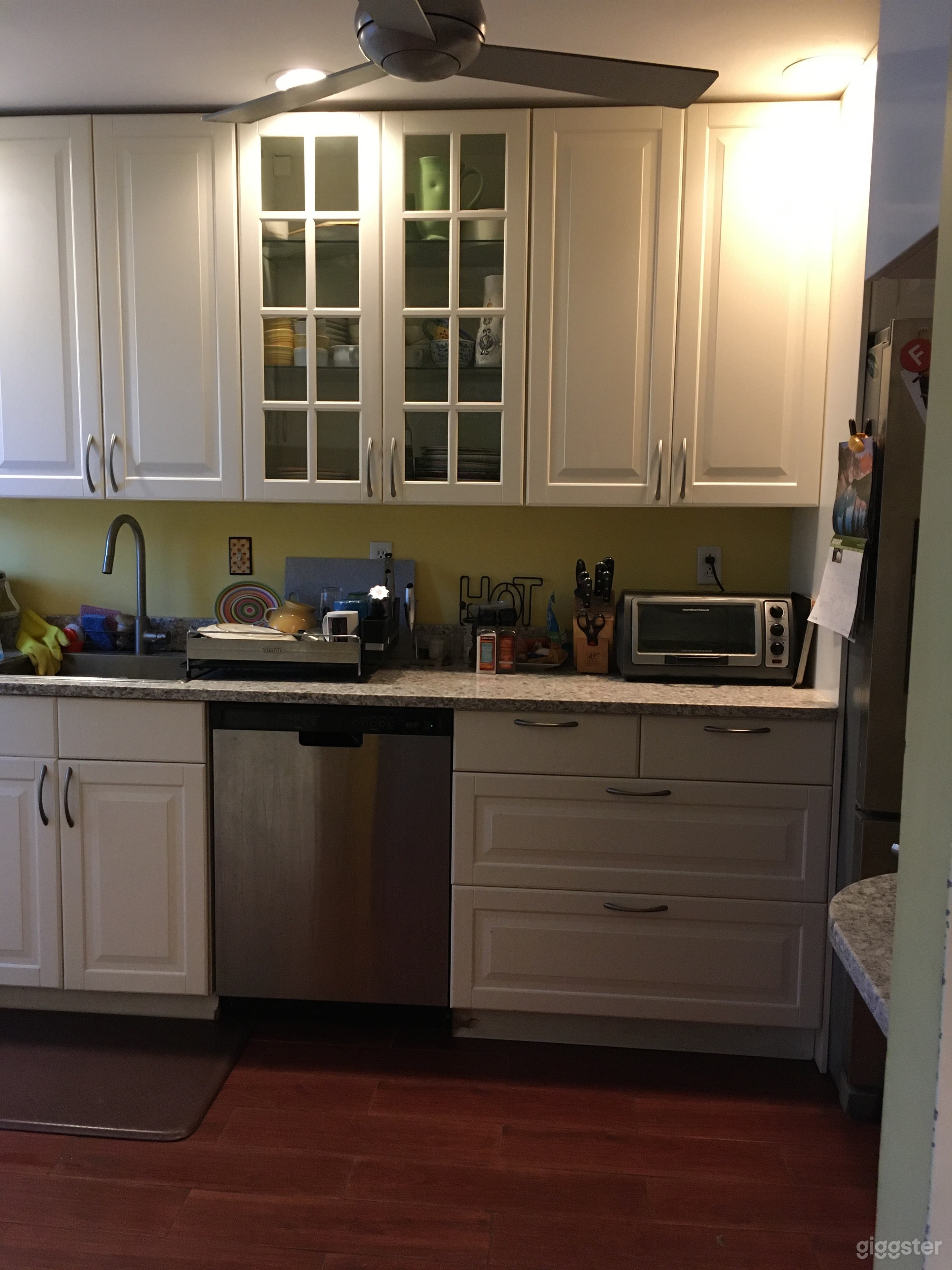 Typical Brooklyn brick house, built in 1940s Photo 4