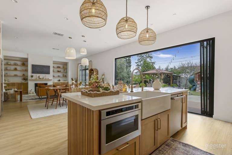  Maison Moderne Contemporaine, Jardin & Salle de Sport dans le Garage 